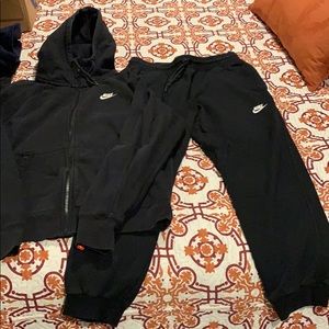 Black nike sweatsuit